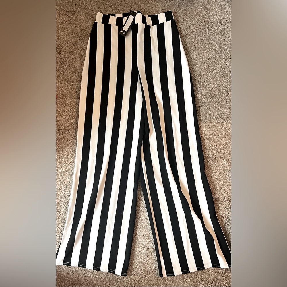 Black & White Striped Wide Leg Pant